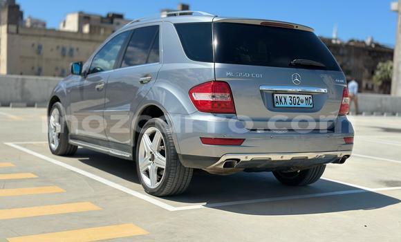 Comprar Usado Mercedes‒Benz M-Class Prata Carro em Maputo em Maputo Comprar Usado Mercedes‒Benz M-Class Prata Carro em Maputo em Maputo