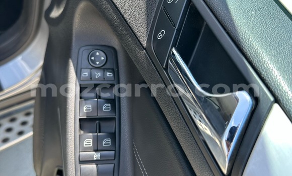 Comprar Usado Mercedes‒Benz M-Class Prata Carro em Maputo em Maputo Comprar Usado Mercedes‒Benz M-Class Prata Carro em Maputo em Maputo