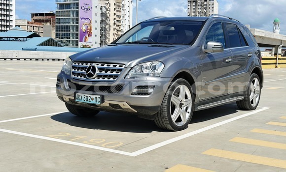 Comprar Usado Mercedes‒Benz M-Class Prata Carro em Maputo em Maputo Comprar Usado Mercedes‒Benz M-Class Prata Carro em Maputo em Maputo