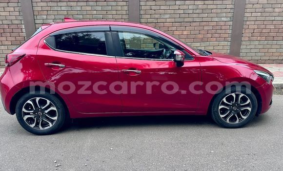 Tenga Tsaru Mazda Demio Tsvuku Mota in Maputo in Maputo Tenga Tsaru Mazda Demio Tsvuku Mota in Maputo in Maputo