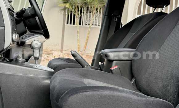 Nunua Ilio tumika Nissan X-Trail Nyingine Gari ndani ya Maputo nchini Maputo Nunua Ilio tumika Nissan X-Trail Nyingine Gari ndani ya Maputo nchini Maputo