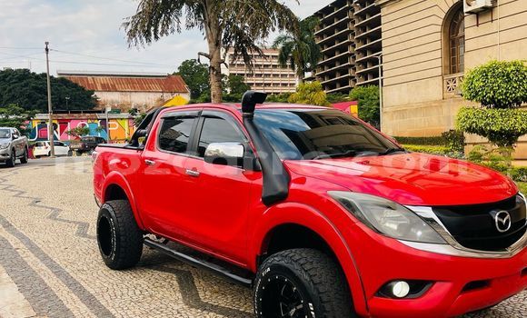 Nunua Ilio tumika Mazda BT-50 Nyekundu Gari ndani ya Maputo nchini Maputo Nunua Ilio tumika Mazda BT-50 Nyekundu Gari ndani ya Maputo nchini Maputo