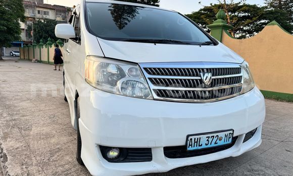 Comprar Usado Toyota Alphard Branco Carro em Maputo em Maputo