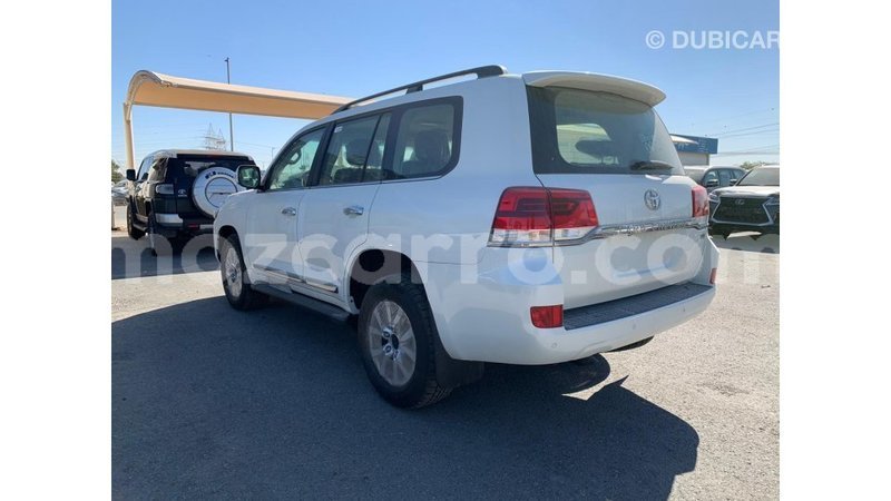 Big with watermark toyota land cruiser cabo delgado import dubai 6057