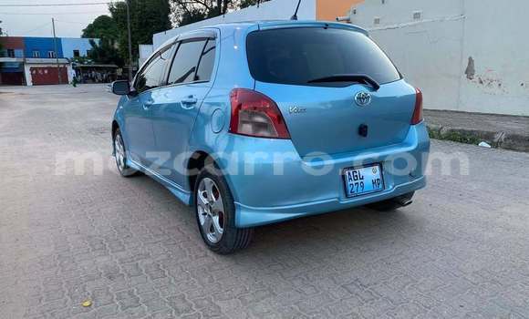 Tenga Tsaru Toyota Vitz Bhuruu Mota in Búzi in Sofala Tenga Tsaru Toyota Vitz Bhuruu Mota in Búzi in Sofala