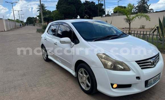 Nunua Ilio tumika Toyota Blade Nyeupe Gari ndani ya Nzuri vista nchini Maputo Nunua Ilio tumika Toyota Blade Nyeupe Gari ndani ya Nzuri vista nchini Maputo