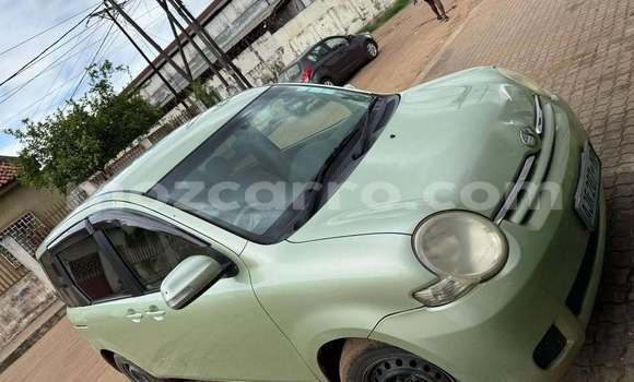 Buy Used Toyota Sienta Other Car in Búzi in Sofala