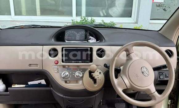 Tenga Tsaru Toyota Sienta Zvimwe Mota in Búzi in Sofala Tenga Tsaru Toyota Sienta Zvimwe Mota in Búzi in Sofala