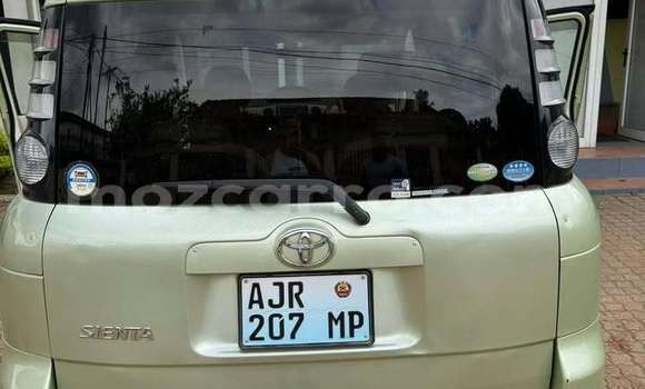 Tenga Tsaru Toyota Sienta Zvimwe Mota in Búzi in Sofala Tenga Tsaru Toyota Sienta Zvimwe Mota in Búzi in Sofala