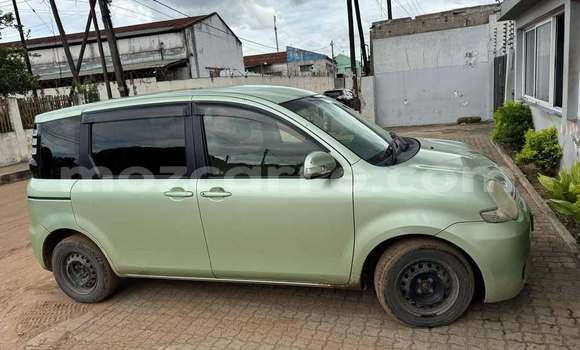 Tenga Tsaru Toyota Sienta Zvimwe Mota in Búzi in Sofala Tenga Tsaru Toyota Sienta Zvimwe Mota in Búzi in Sofala