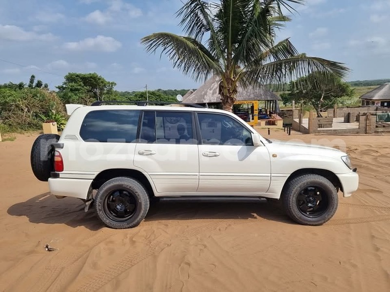Big with watermark toyota land cruiser maputo maputo 38084