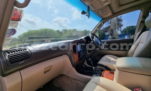 Buy Used Toyota Land Cruiser White Car in Maputo in Maputo Buy Used Toyota Land Cruiser White Car in Maputo in Maputo