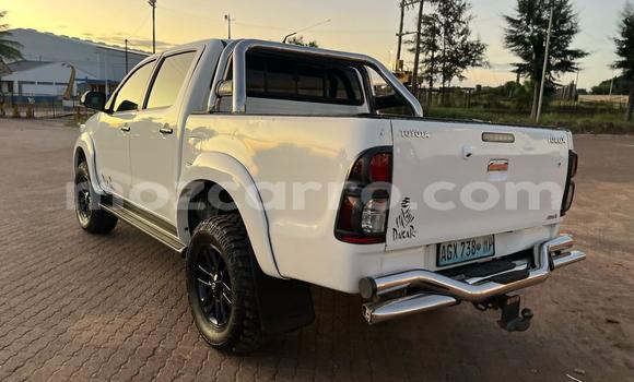 Buy Used Toyota Hilux White Car in Maputo in Maputo Buy Used Toyota Hilux White Car in Maputo in Maputo