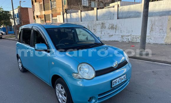Tenga Tsaru Toyota Sienta Bhuruu Mota in Maputo in Maputo Tenga Tsaru Toyota Sienta Bhuruu Mota in Maputo in Maputo