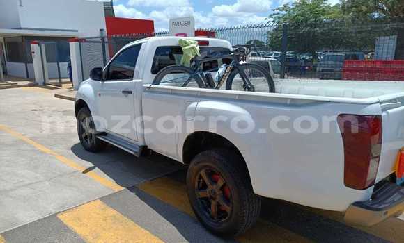 Buy Used Isuzu D-MAX White Car in Maputo in Maputo Buy Used Isuzu D-MAX White Car in Maputo in Maputo