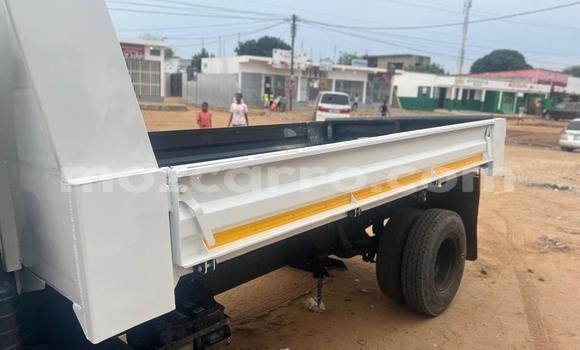 Buy New Isuzu 117 White Car in Maputo in Maputo Buy New Isuzu 117 White Car in Maputo in Maputo