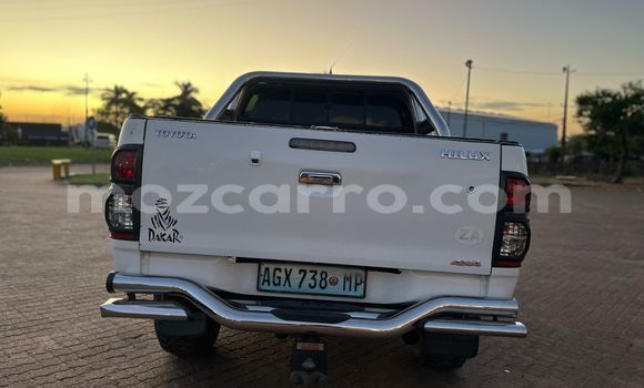 Comprar Usado Toyota Hilux Branco Carro em Maputo em Maputo Comprar Usado Toyota Hilux Branco Carro em Maputo em Maputo