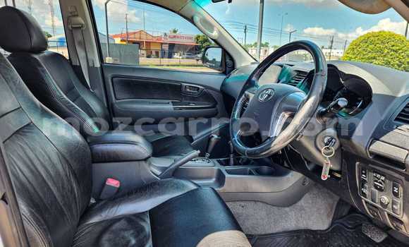 Tenga Tsaru Toyota Hilux Chena Mota in Maputo in Maputo Tenga Tsaru Toyota Hilux Chena Mota in Maputo in Maputo