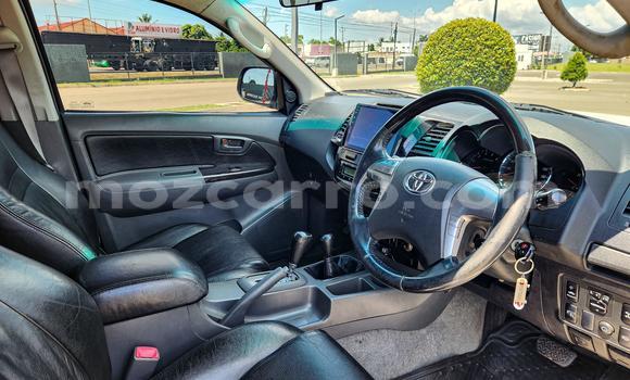 Nunua Mpya Toyota Hilux Nyeupe Gari ndani ya Maputo nchini Maputo Nunua Mpya Toyota Hilux Nyeupe Gari ndani ya Maputo nchini Maputo