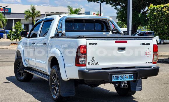 Nunua Mpya Toyota Hilux Nyeupe Gari ndani ya Maputo nchini Maputo Nunua Mpya Toyota Hilux Nyeupe Gari ndani ya Maputo nchini Maputo