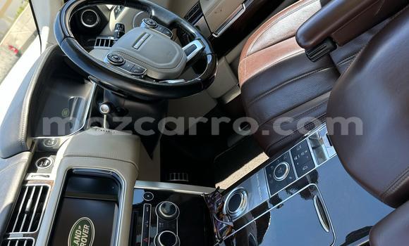 Nunua Ilio tumika Land Rover Range Rover Bluu Gari ndani ya Maputo nchini Maputo Nunua Ilio tumika Land Rover Range Rover Bluu Gari ndani ya Maputo nchini Maputo