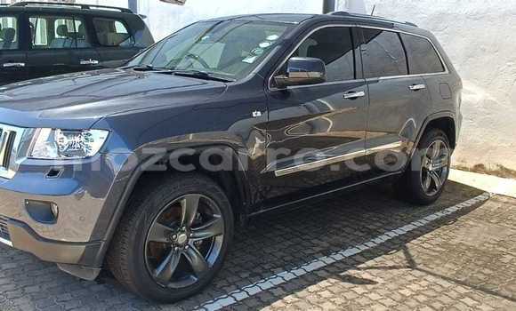 Comprar Usado Jeep Cherokee Preto Carro em Maputo em Maputo
