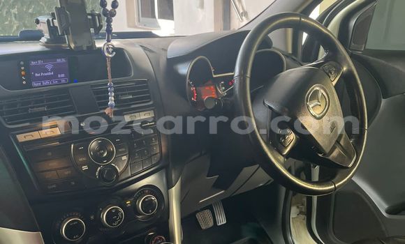 Comprar Usado Mazda BT-50 Branco Carro em Maputo em Maputo Comprar Usado Mazda BT-50 Branco Carro em Maputo em Maputo