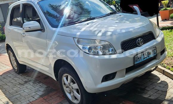Comprar Usado Toyota Rush Branco Carro em Maputo em Maputo
