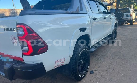 Comprar Usado Toyota Hilux Branco Carro em Maputo em Maputo Comprar Usado Toyota Hilux Branco Carro em Maputo em Maputo