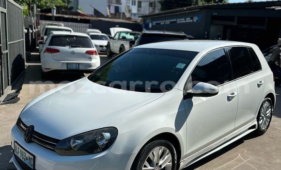 Nunua Ilio tumika Volkswagen Golf Nyeupe Gari ndani ya Maputo nchini Maputo Nunua Ilio tumika Volkswagen Golf Nyeupe Gari ndani ya Maputo nchini Maputo