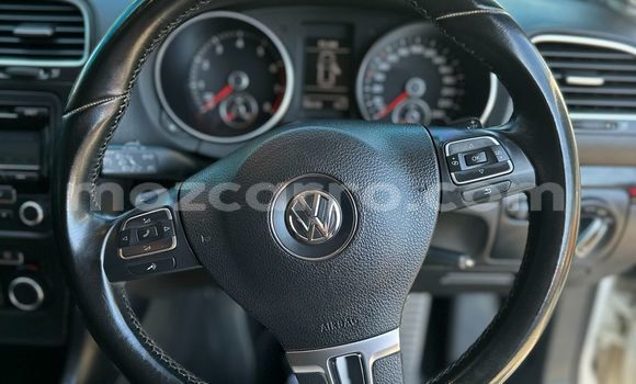 Nunua Ilio tumika Volkswagen Golf Nyeupe Gari ndani ya Maputo nchini Maputo Nunua Ilio tumika Volkswagen Golf Nyeupe Gari ndani ya Maputo nchini Maputo