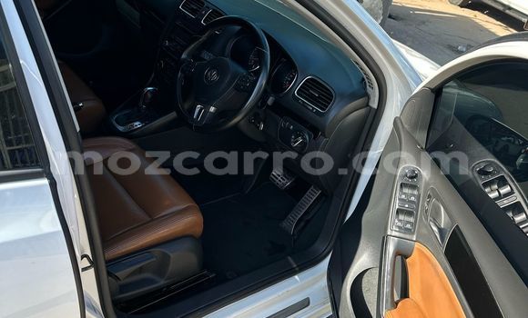 Nunua Ilio tumika Volkswagen Golf Nyeupe Gari ndani ya Maputo nchini Maputo Nunua Ilio tumika Volkswagen Golf Nyeupe Gari ndani ya Maputo nchini Maputo