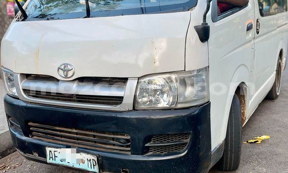 Tenga Tsaru Toyota Hiace Chena Mota in Maputo in Maputo Tenga Tsaru Toyota Hiace Chena Mota in Maputo in Maputo
