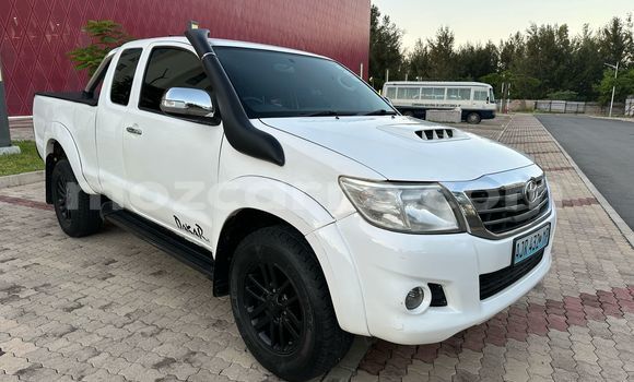 Tenga Tsaru Toyota Hilux Chena Mota in Maputo in Maputo Tenga Tsaru Toyota Hilux Chena Mota in Maputo in Maputo