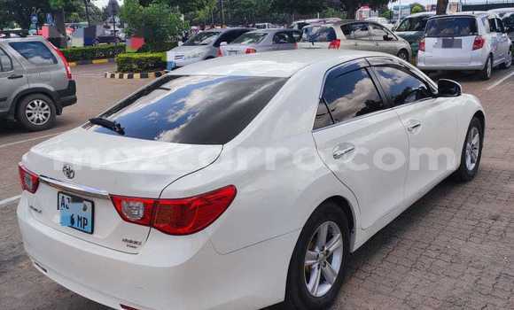 Nunua Ilio tumika Toyota Mark X Nyeupe Gari ndani ya Maputo nchini Maputo Nunua Ilio tumika Toyota Mark X Nyeupe Gari ndani ya Maputo nchini Maputo
