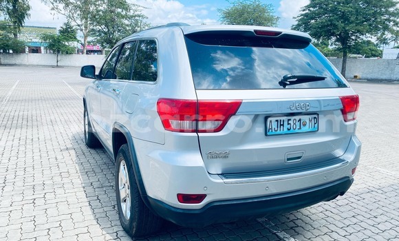 Comprar Usado Jeep Cherokee De outros Carro em Maputo em Maputo Comprar Usado Jeep Cherokee De outros Carro em Maputo em Maputo