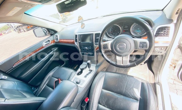 Comprar Usado Jeep Cherokee De outros Carro em Maputo em Maputo Comprar Usado Jeep Cherokee De outros Carro em Maputo em Maputo