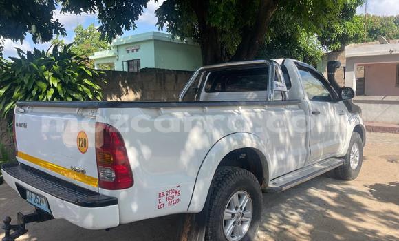 Tenga Tsaru Toyota Hilux Chena Mota in Maputo in Maputo Tenga Tsaru Toyota Hilux Chena Mota in Maputo in Maputo
