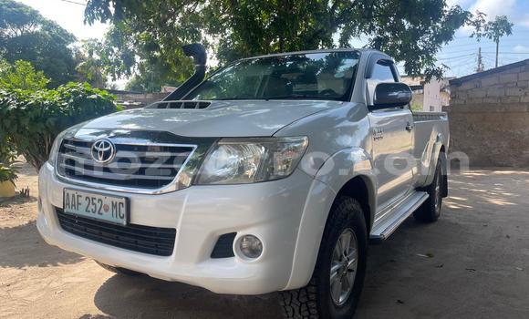Tenga Tsaru Toyota Hilux Chena Mota in Maputo in Maputo Tenga Tsaru Toyota Hilux Chena Mota in Maputo in Maputo