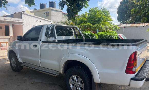 Tenga Tsaru Toyota Hilux Chena Mota in Maputo in Maputo Tenga Tsaru Toyota Hilux Chena Mota in Maputo in Maputo