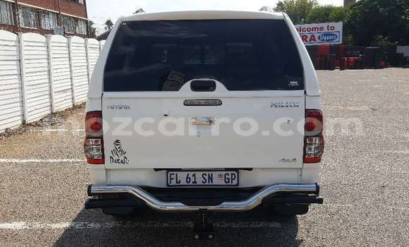 Comprar Usado Toyota Hilux Branco Carro em Maputo em Maputo Comprar Usado Toyota Hilux Branco Carro em Maputo em Maputo