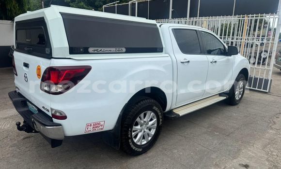 Nunua Ilio tumika Mazda BT-50 Nyeupe Gari ndani ya Maputo nchini Maputo Nunua Ilio tumika Mazda BT-50 Nyeupe Gari ndani ya Maputo nchini Maputo