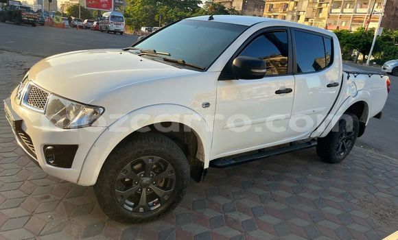 Buy Used Mitsubishi Triton White Car in Maputo in Maputo