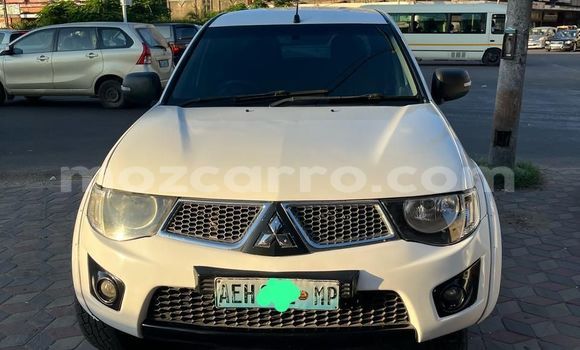 Nunua Ilio tumika Mitsubishi Triton Nyeupe Gari ndani ya Maputo nchini Maputo Nunua Ilio tumika Mitsubishi Triton Nyeupe Gari ndani ya Maputo nchini Maputo