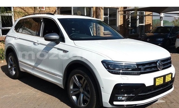 Nunua Ilio tumika Volkswagen Tiguan Nyeupe Gari ndani ya Maputo nchini Maputo Nunua Ilio tumika Volkswagen Tiguan Nyeupe Gari ndani ya Maputo nchini Maputo