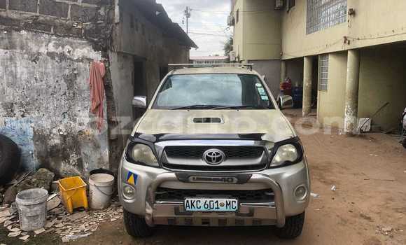 Buy Used Toyota Hilux Silver Car in Maputo in Maputo Buy Used Toyota Hilux Silver Car in Maputo in Maputo