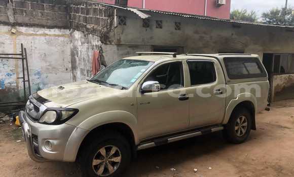 Buy Used Toyota Hilux Silver Car in Maputo in Maputo Buy Used Toyota Hilux Silver Car in Maputo in Maputo