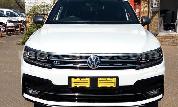 Nunua Ilio tumika Volkswagen Tiguan Nyeupe Gari ndani ya Maputo nchini Maputo Nunua Ilio tumika Volkswagen Tiguan Nyeupe Gari ndani ya Maputo nchini Maputo