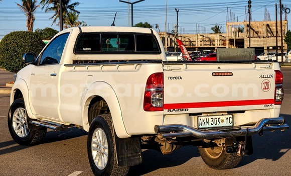 Comprar Usado Toyota Hilux Branco Carro em Maputo em Maputo Comprar Usado Toyota Hilux Branco Carro em Maputo em Maputo