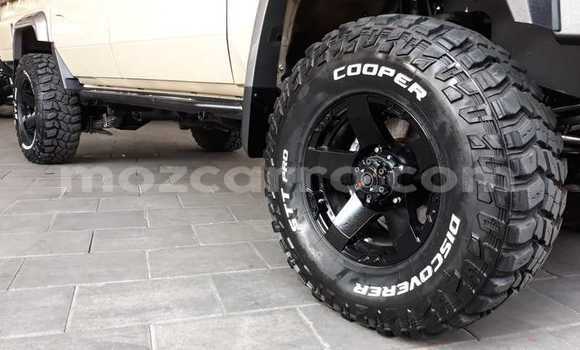 Nunua Ilio tumika Toyota Land Cruiser Beige Gari ndani ya Maputo nchini Maputo Nunua Ilio tumika Toyota Land Cruiser Beige Gari ndani ya Maputo nchini Maputo